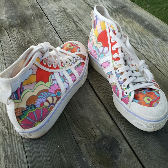 adidas Multicolor Graphic Platform Sneakers - Picture 5 of 11